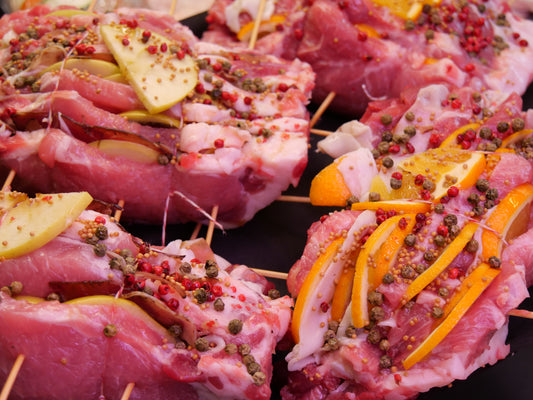 Arrosto tirolese - pere al rum, noci e lardo